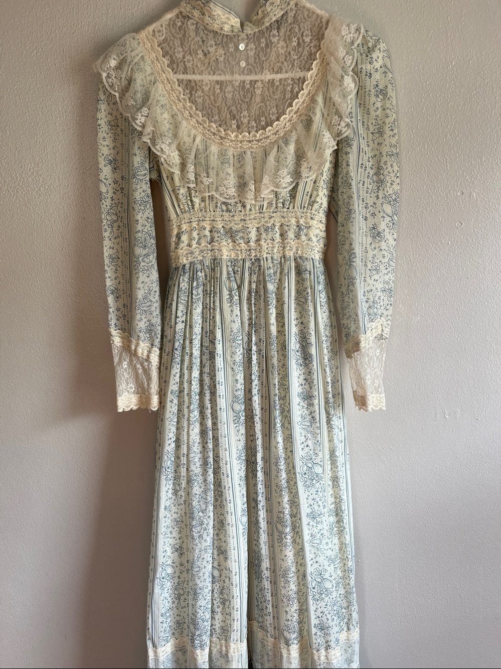 Gunne Sax by Jessica Romantic Lace Yoke Maxi Dress in Cream and Light Blue
